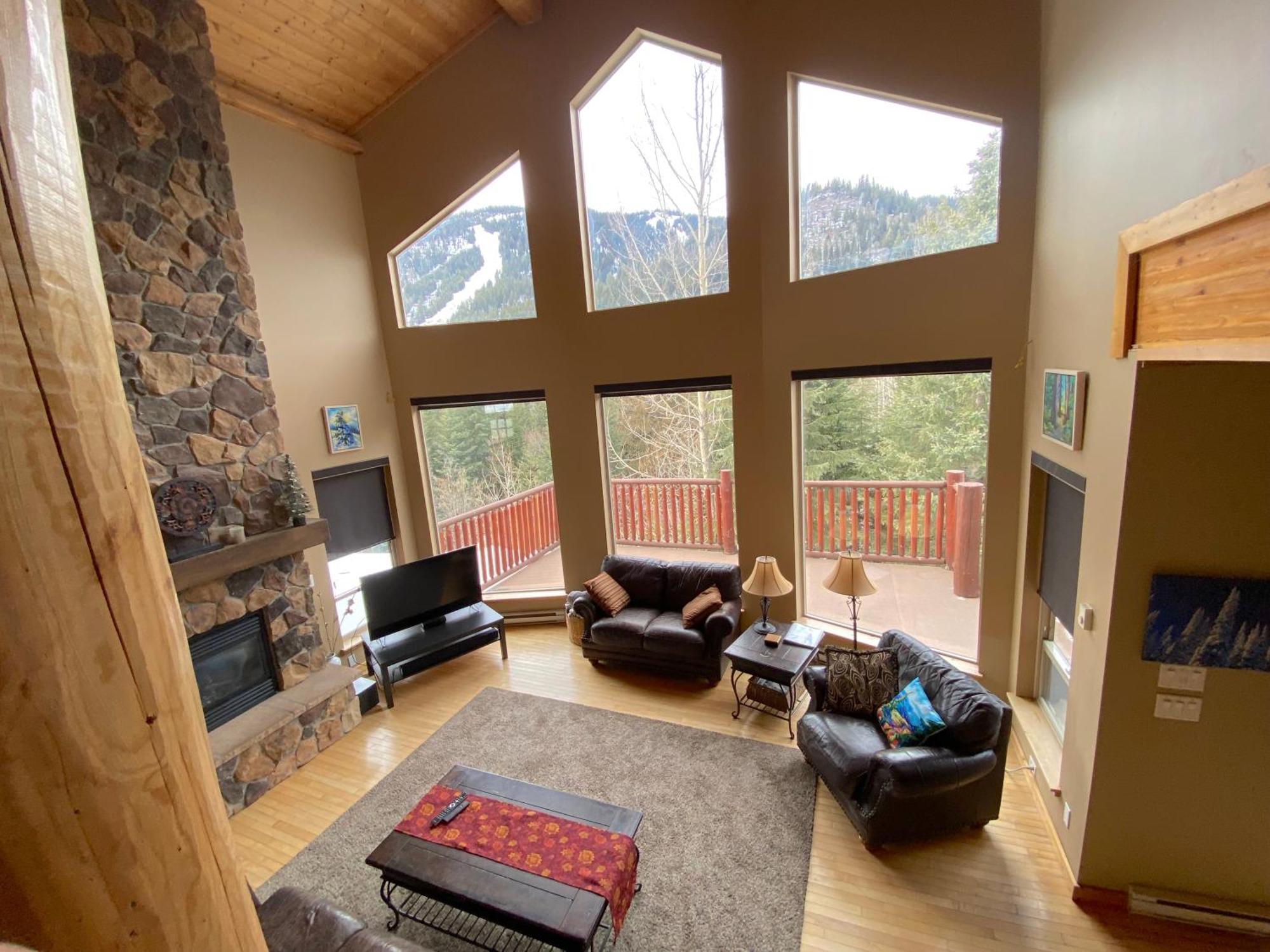 Morrisey Chalet At Sun Peaks Exterior foto